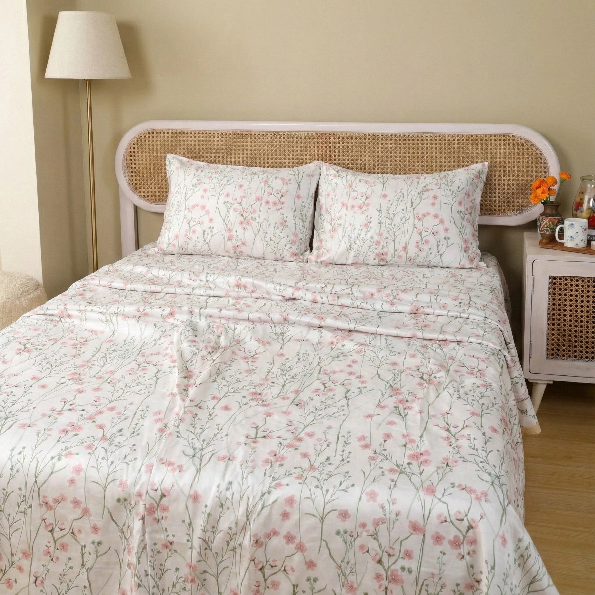 Floral Grace 100% Cotton Bedding Set | Premium Comfort and Timeless Design