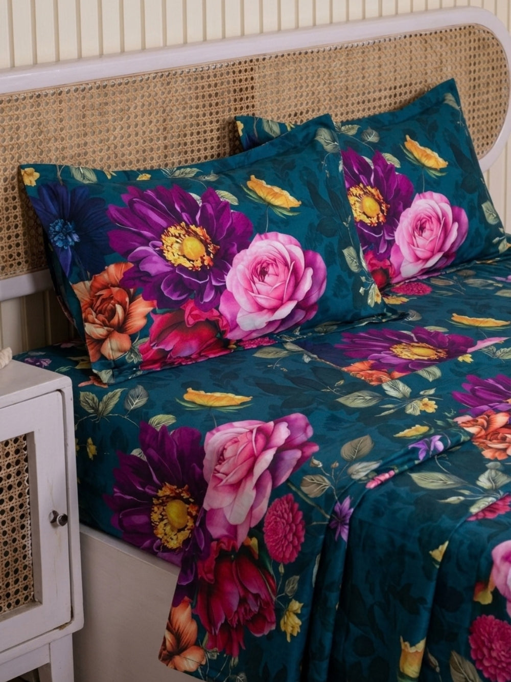 Teal Bloom — 3 Piece Bedsheet Set