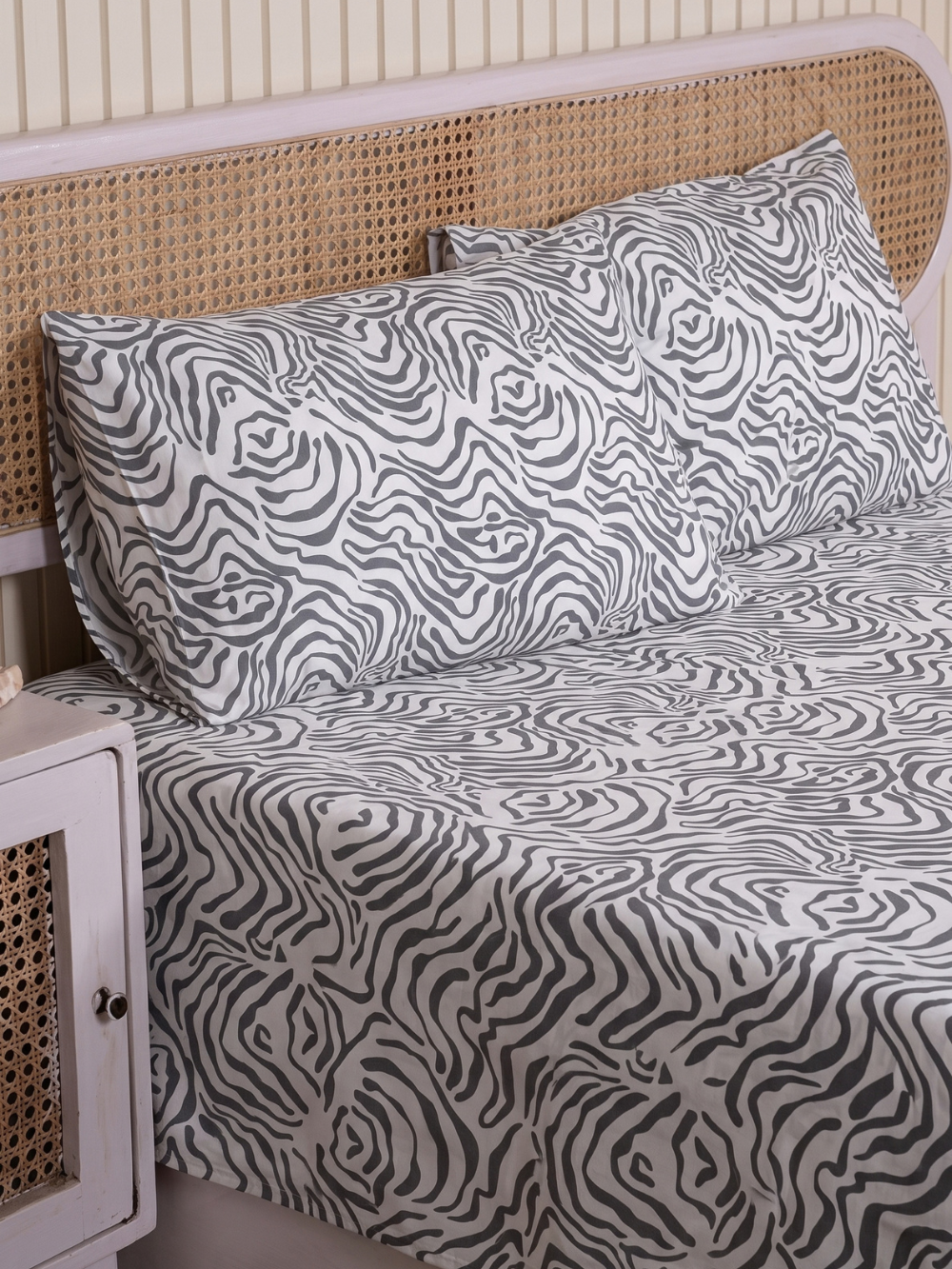 Slate Zebra — 3 Piece Bedsheet Set