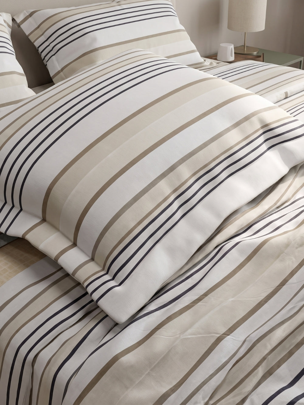Smart Stripe — 3 Piece Bedsheet Set