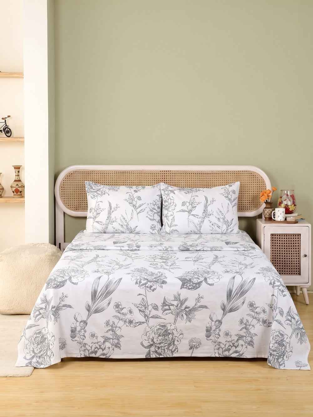 Grey Blossom — 3 Piece Bedsheet Set