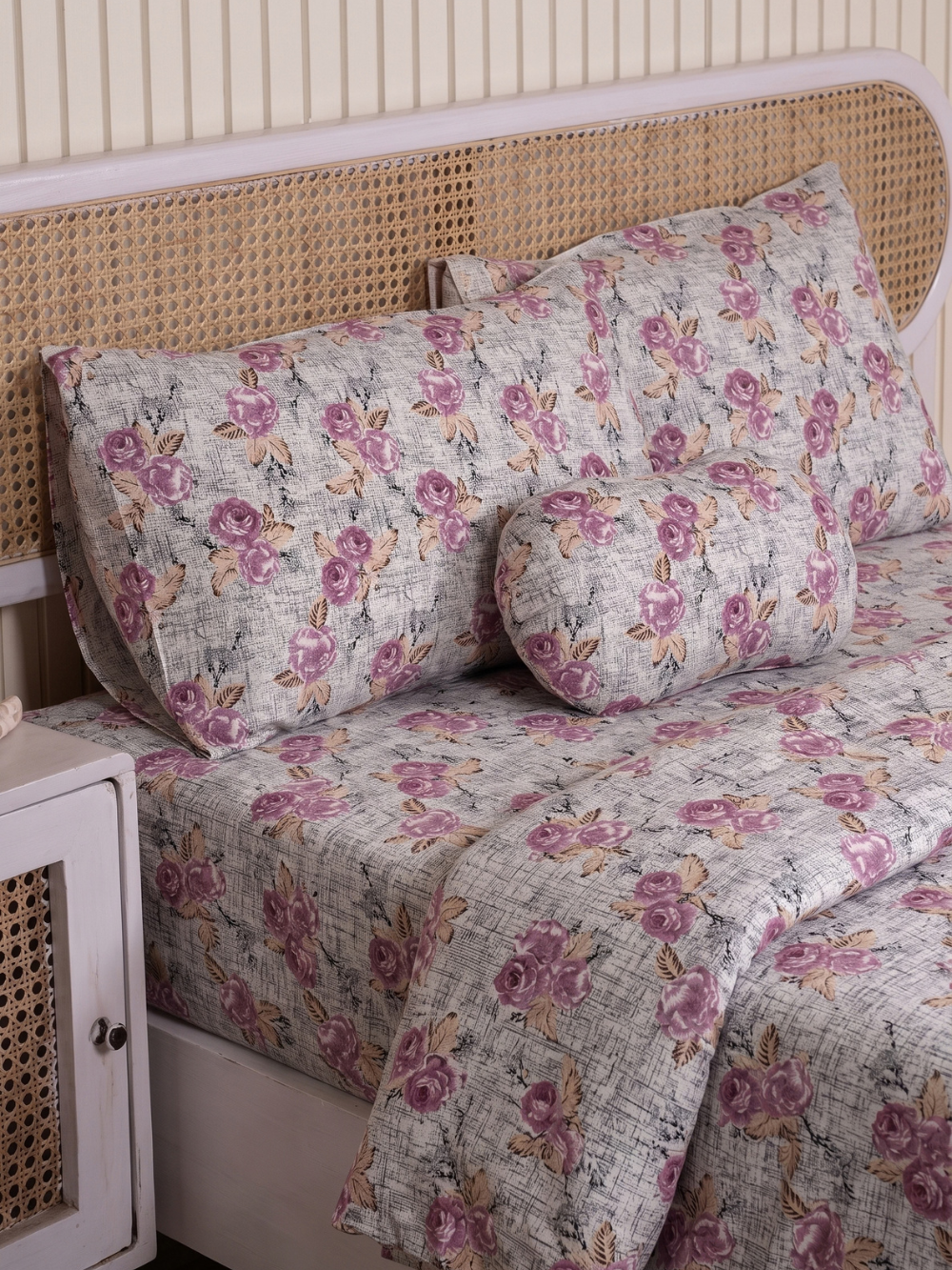Mauve Rose — 3 Piece Bedsheet Set