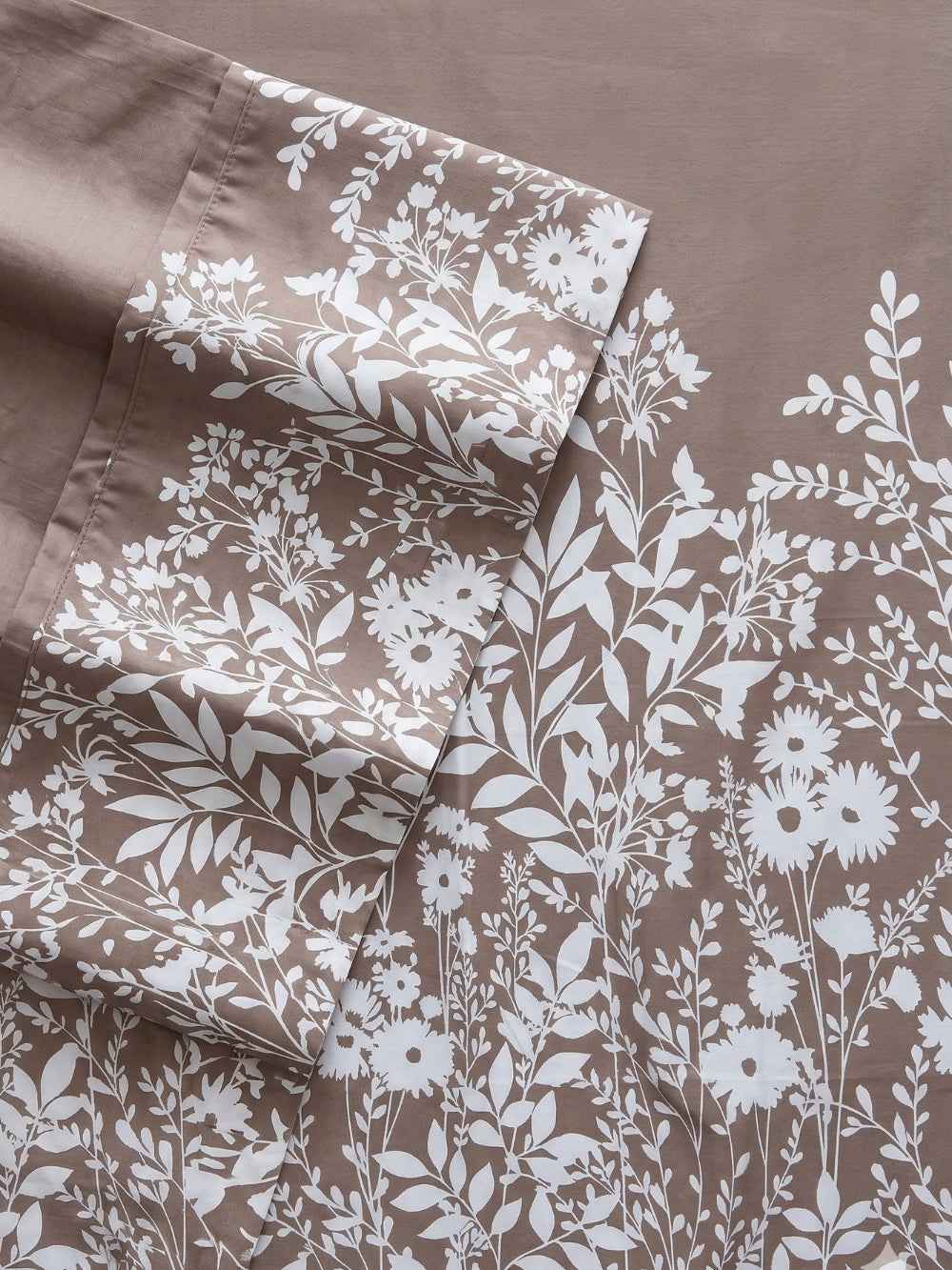 Earth Essence Floral | Luxury Hotel Finish | 3-Piece Bedsheet Set