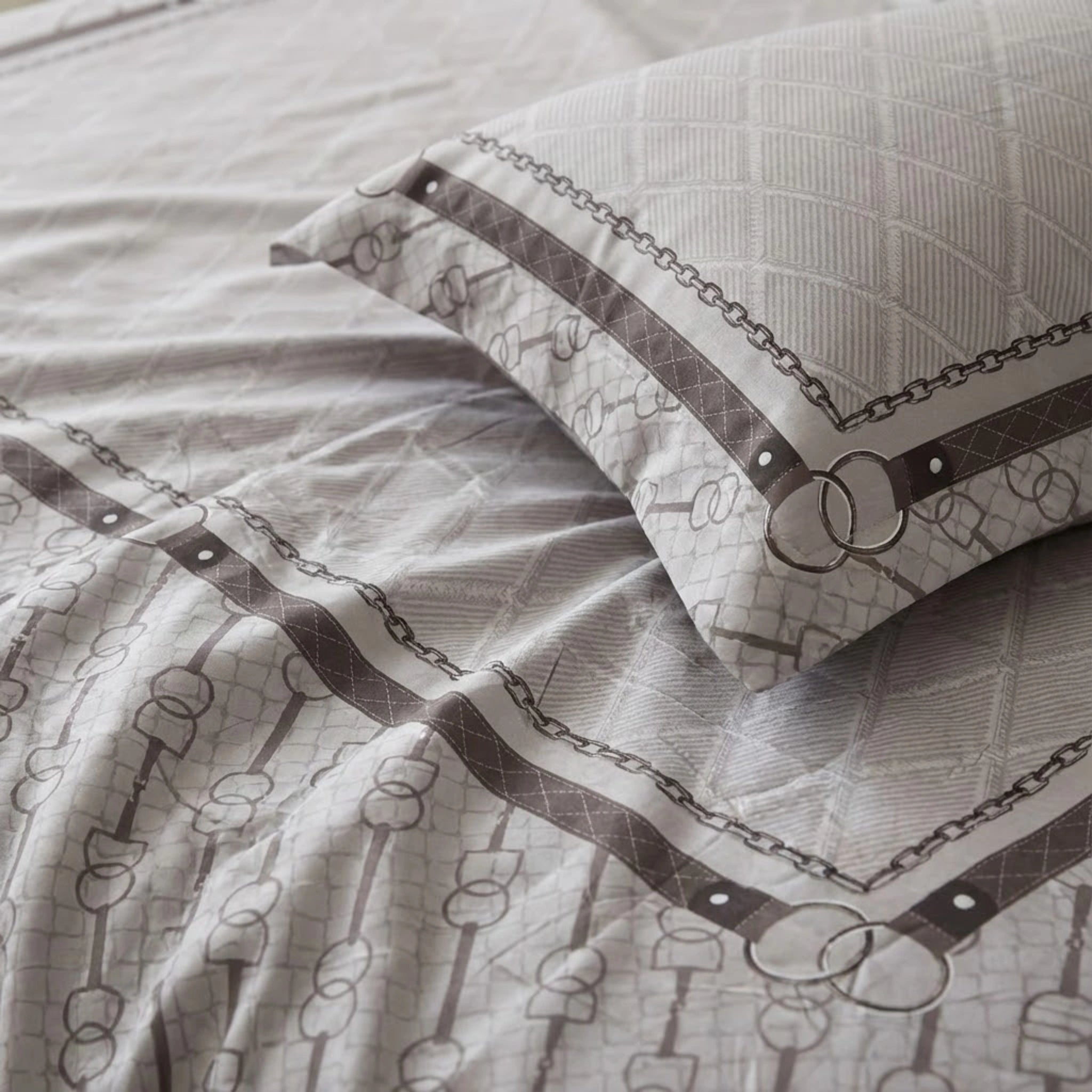 Chain Link Luxe | 100% Pure Cotton Sateen Bed Sheet Set with Cushion Covers  | Aaram by SS