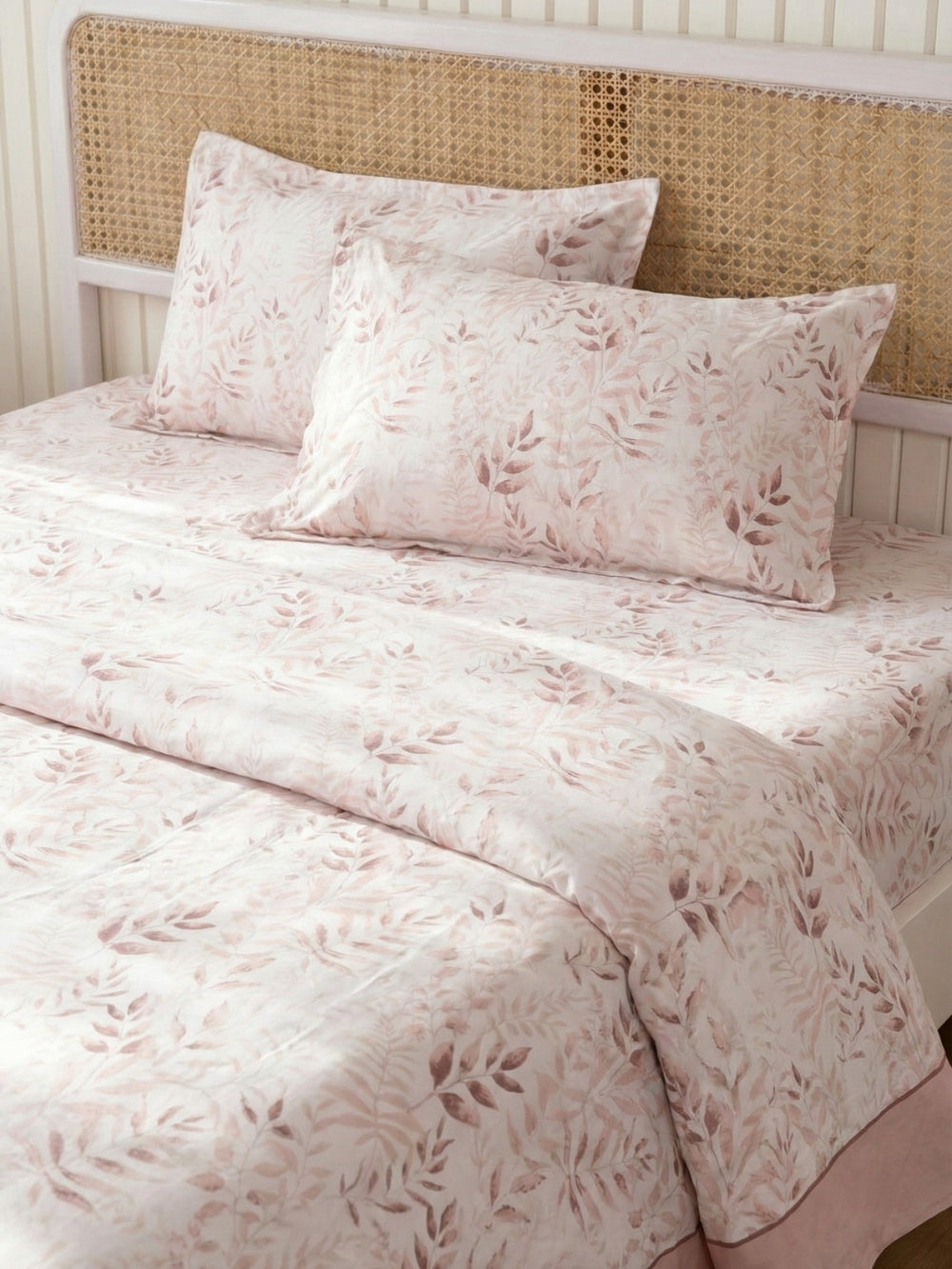 Soft Pink Botanical — 3 Piece Bedsheet Set