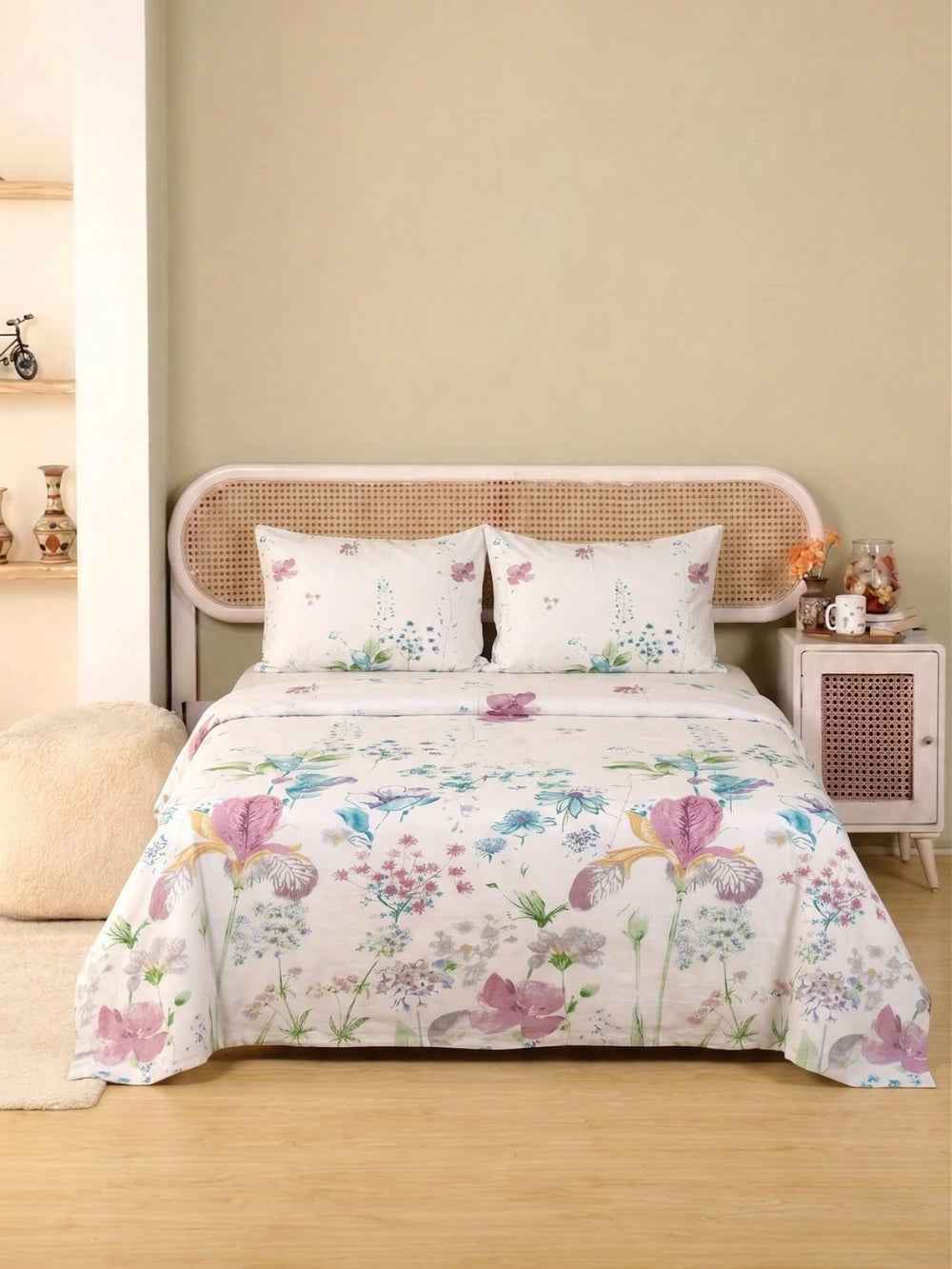 Wild Iris Bloom | Premium Soft-Touch | 3-Piece Bedsheet Set