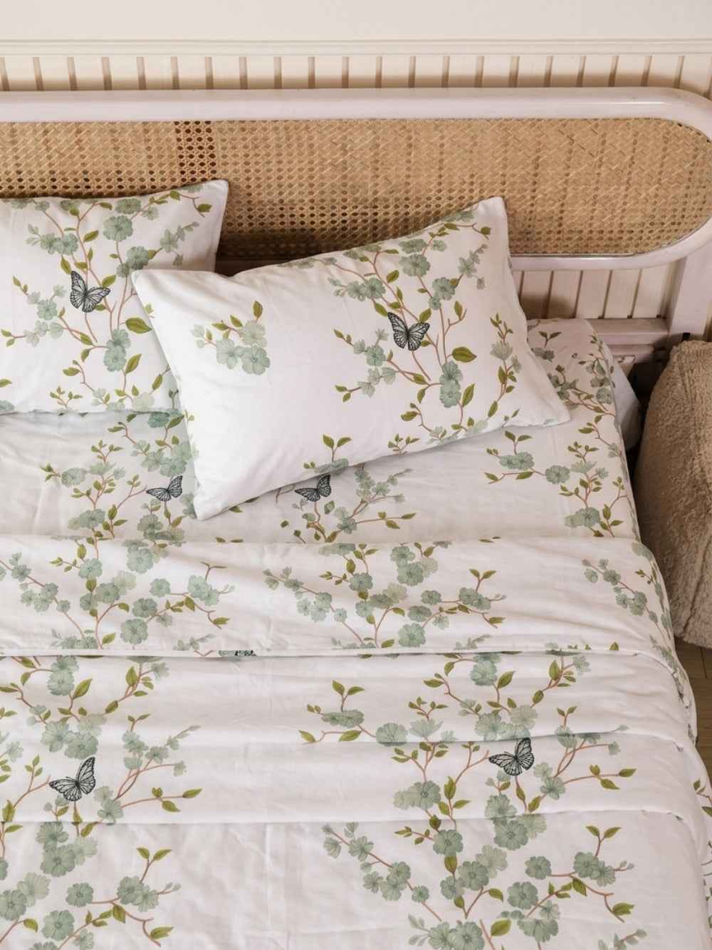 Sage Garden — 3 Piece Bedsheet Set