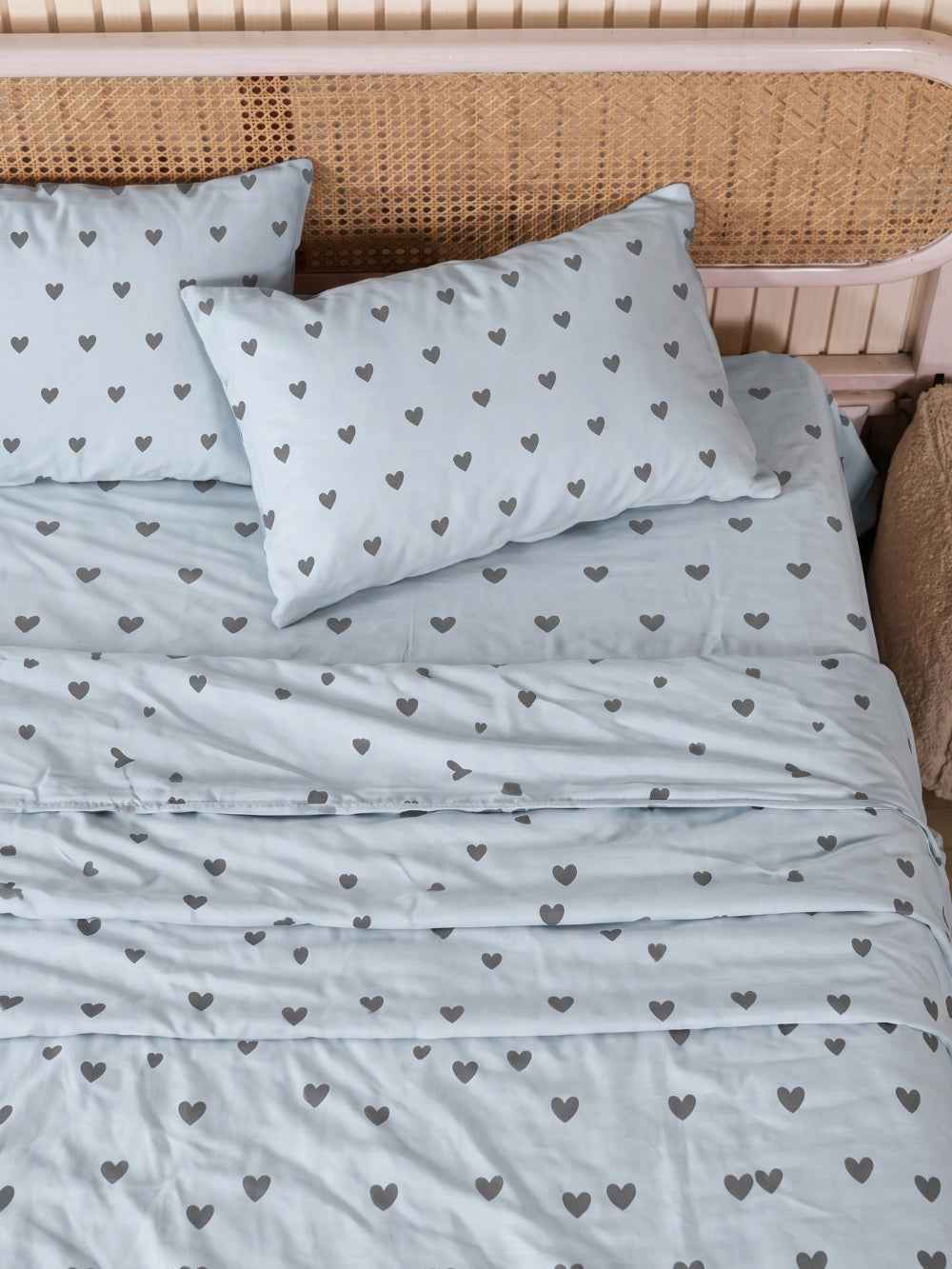 Sky Heart — 3 Piece Bedsheet Set