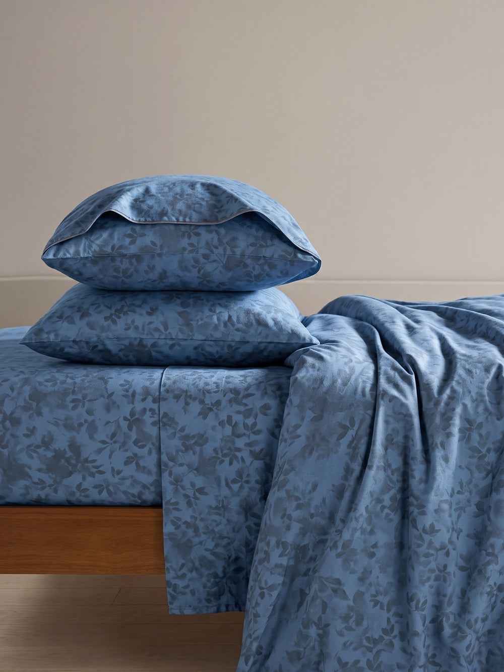 Slate Damask — 3 Piece Bedsheet Set