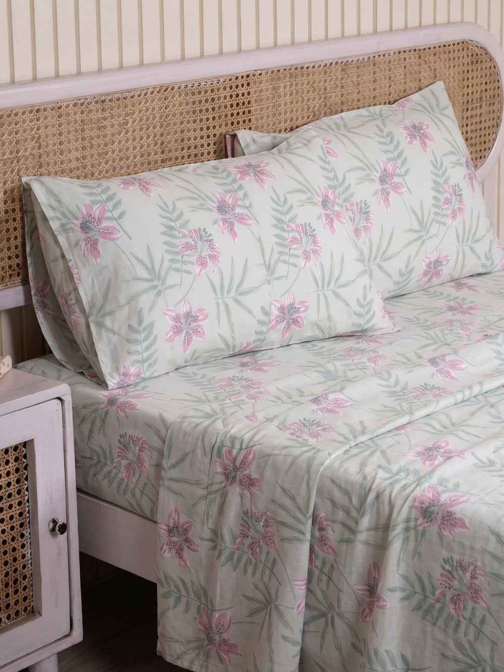 Sage Lily — 3 Piece Bedsheet Set