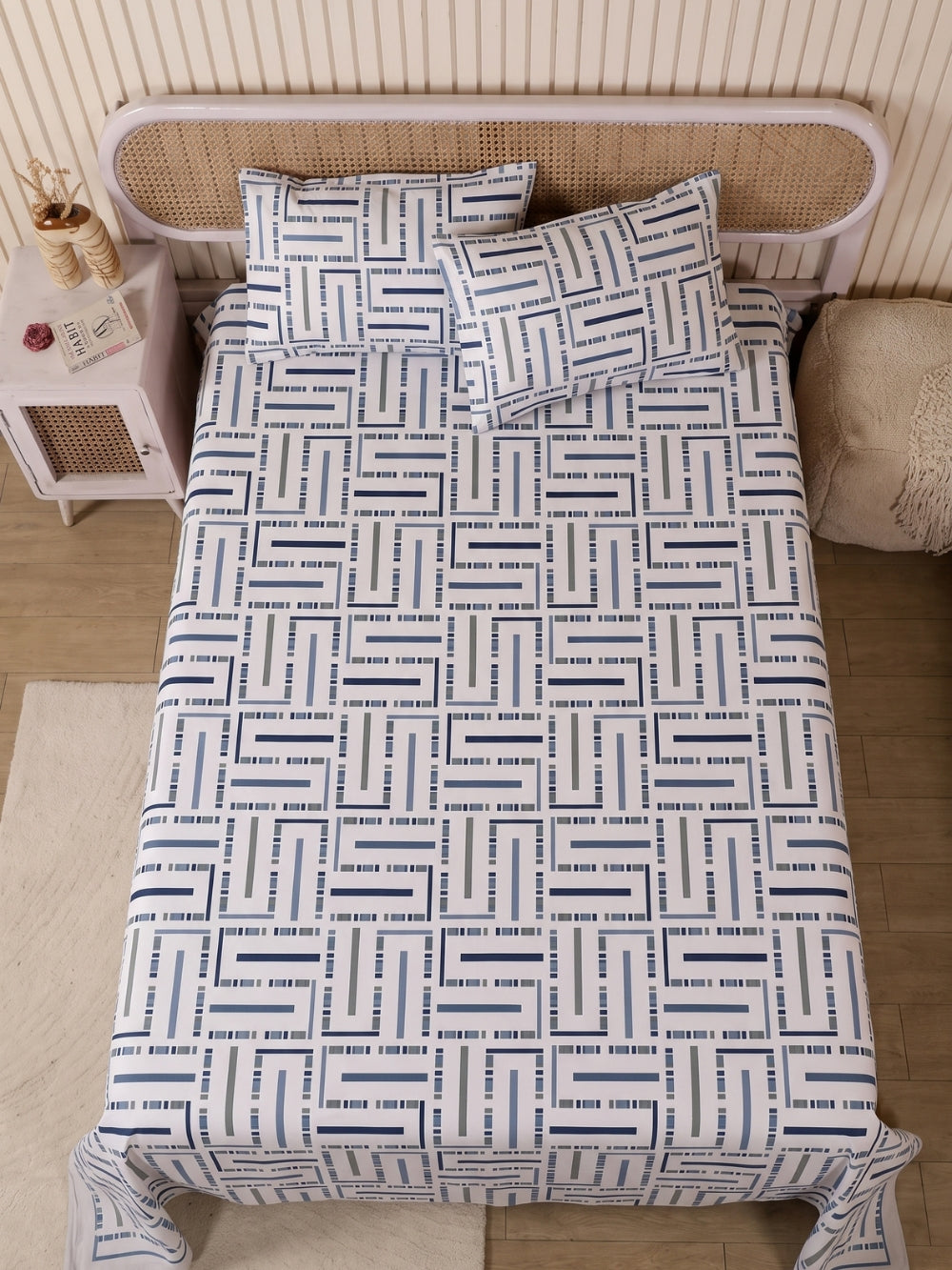 Blue Geometric — 3 Piece Bedsheet Set