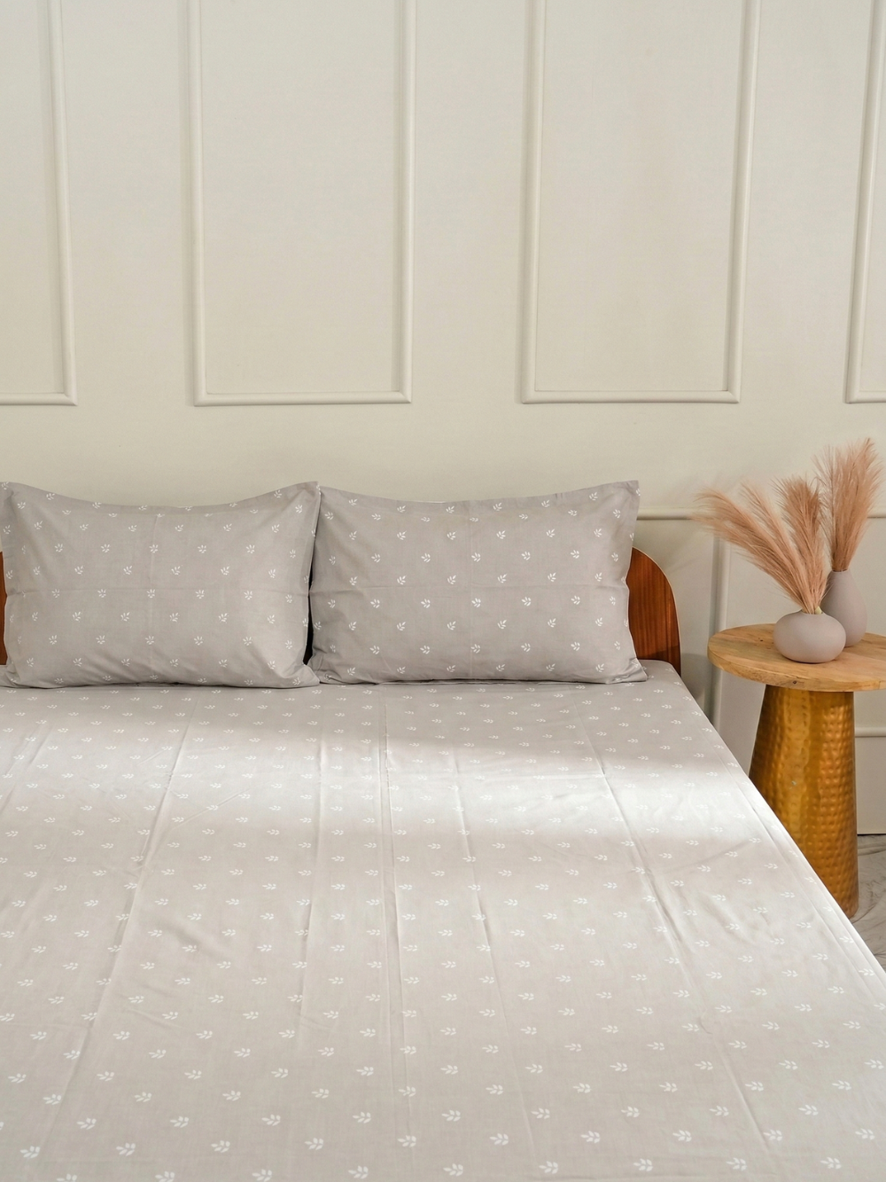 Soft Petal  — 3 Piece Bedsheet Set