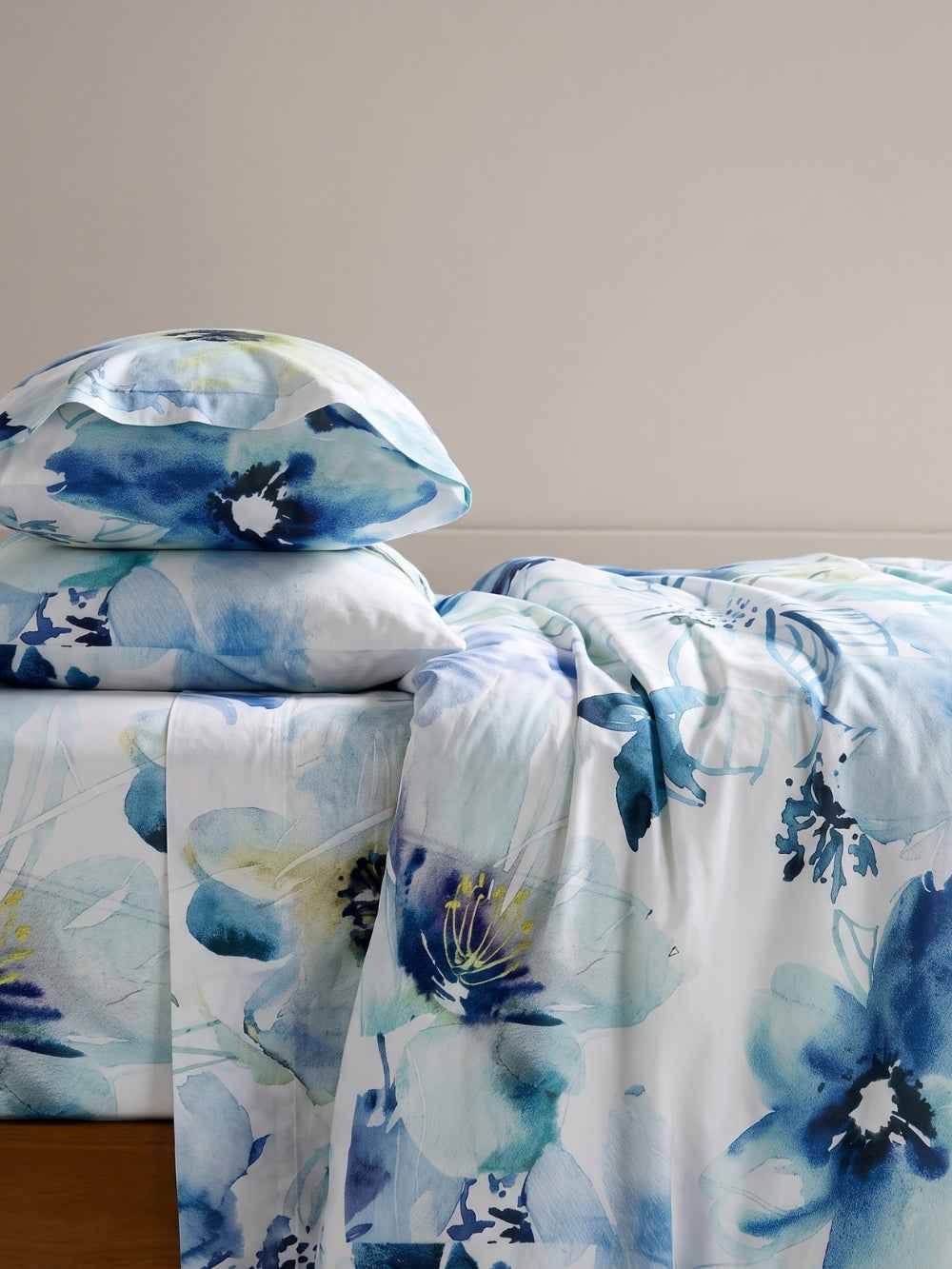 Aqua Petal — 3 Piece Bedsheet Set