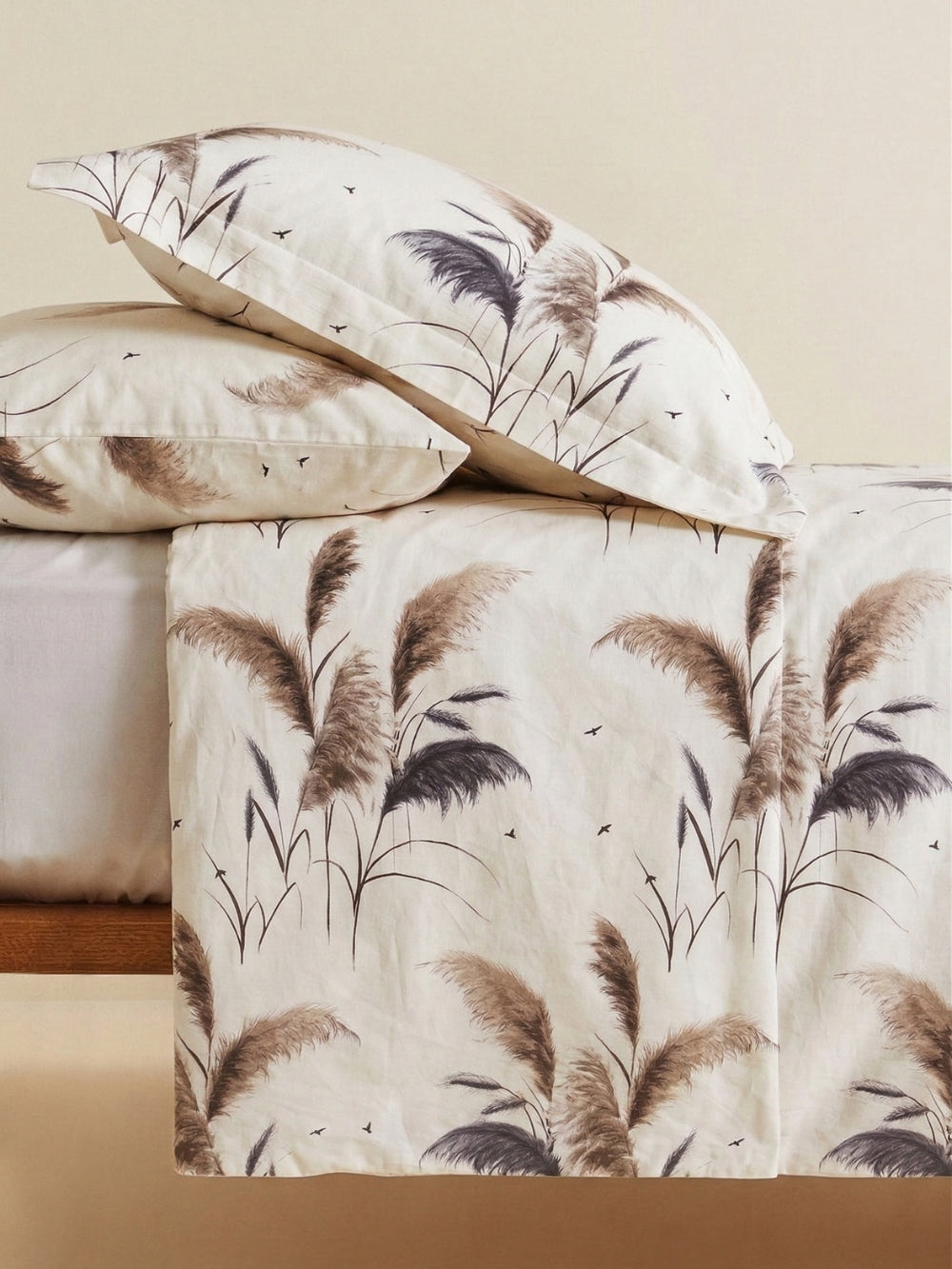 Serene Grass — 3 Piece Bedsheet Set