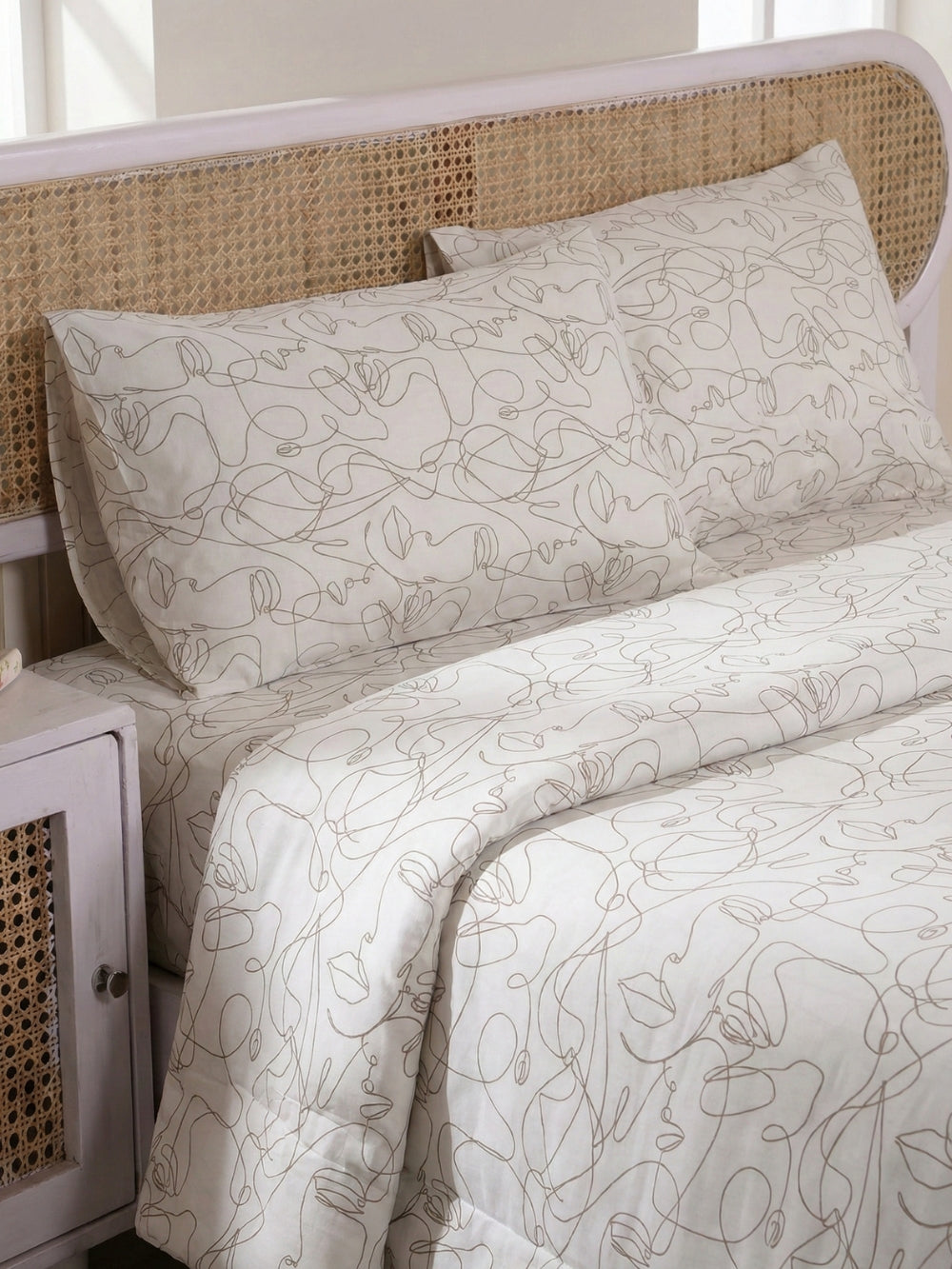 Line Art — 3 Piece Bedsheet Set