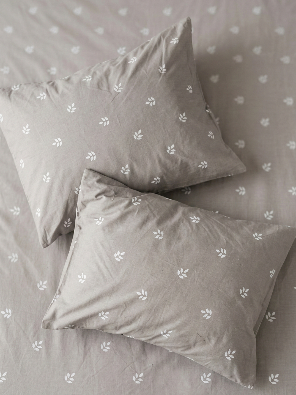 Soft Petal  — 3 Piece Bedsheet Set