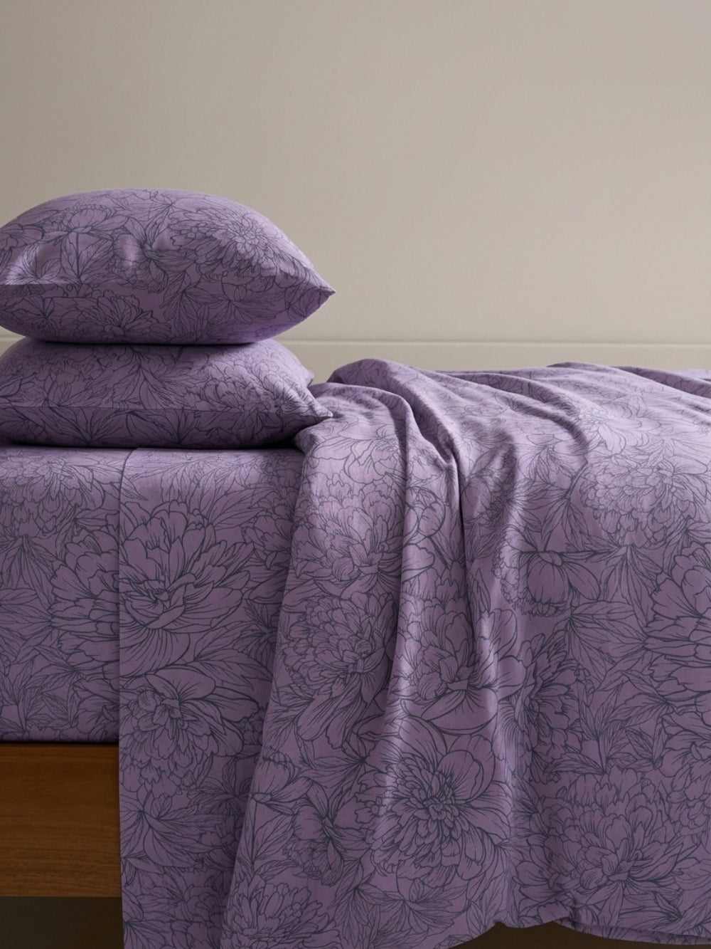 Lavender Bloom — 3 Piece Bedsheet Set