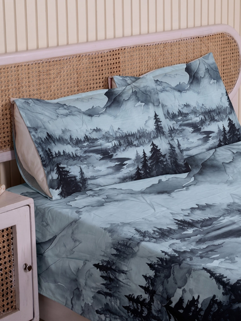 Alpine Mist — 3 Piece Bedsheet Set