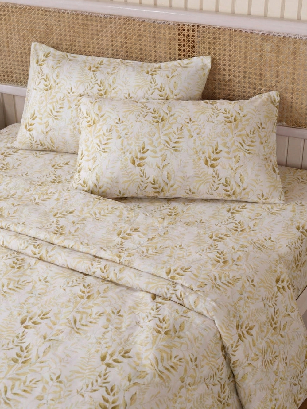 Elegant Leaf — 3 Piece Bedsheet Set