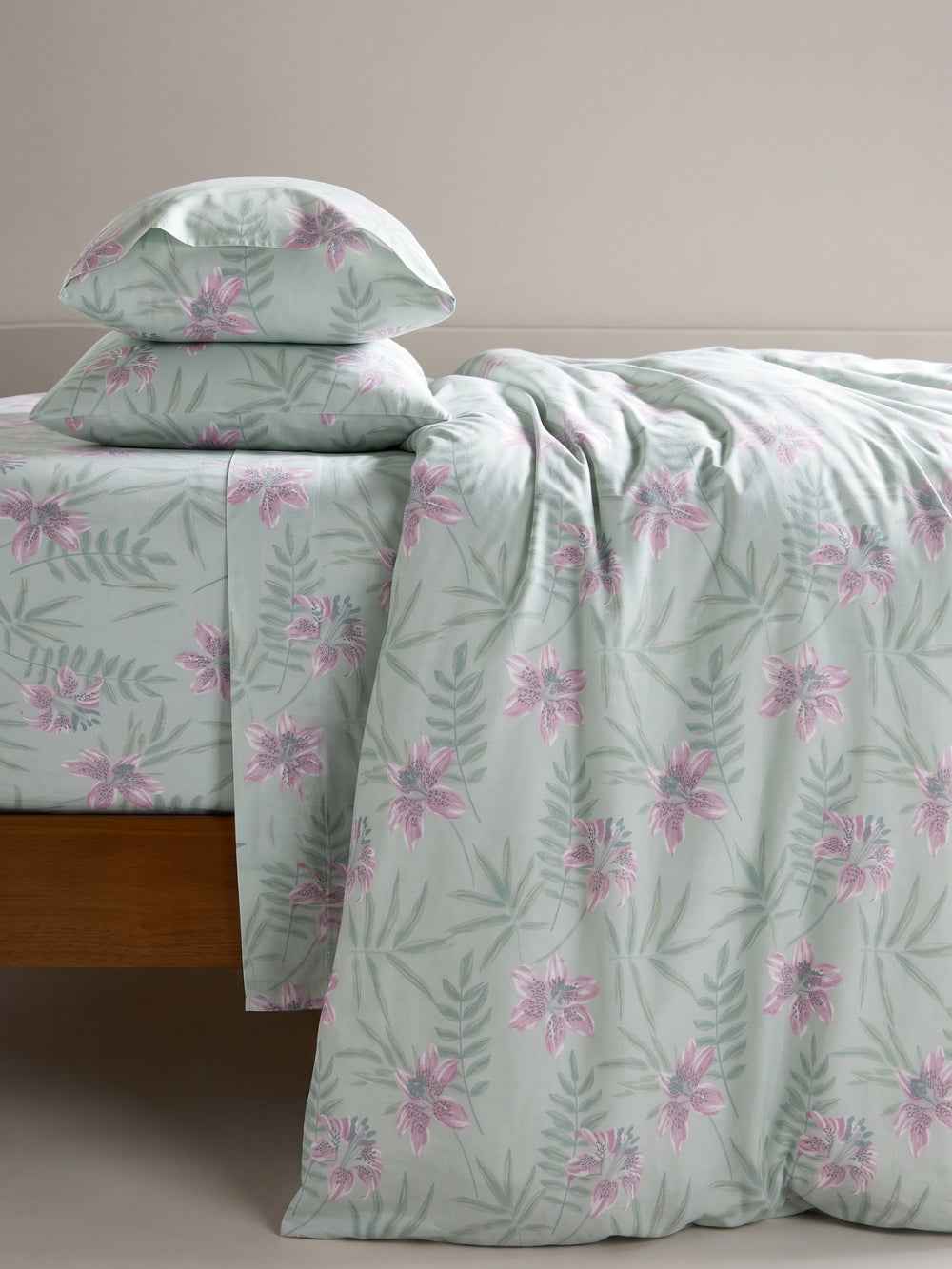 Sage Lily — 3 Piece Bedsheet Set
