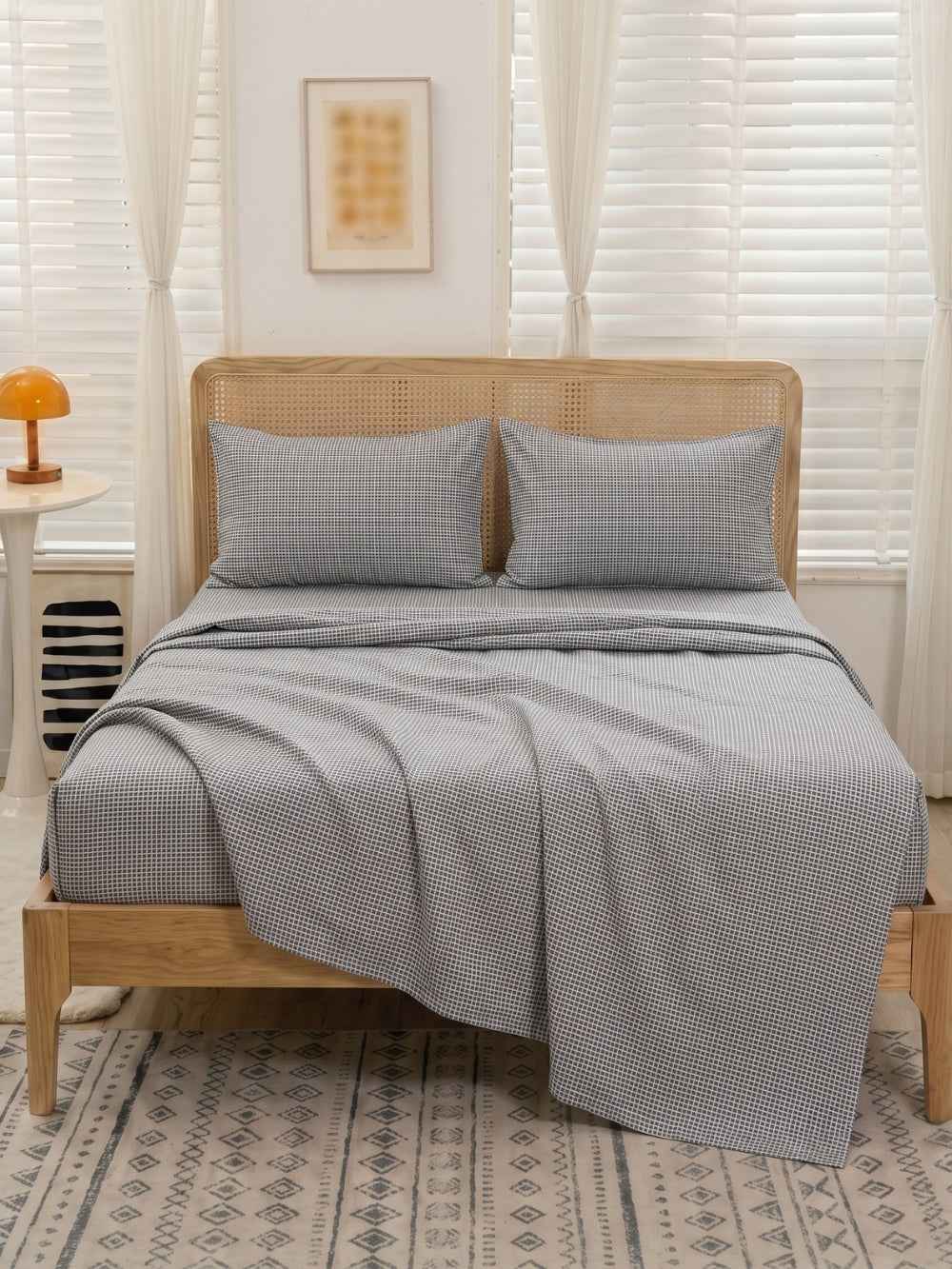 Urban Grid — 3 Piece Bedsheet Set