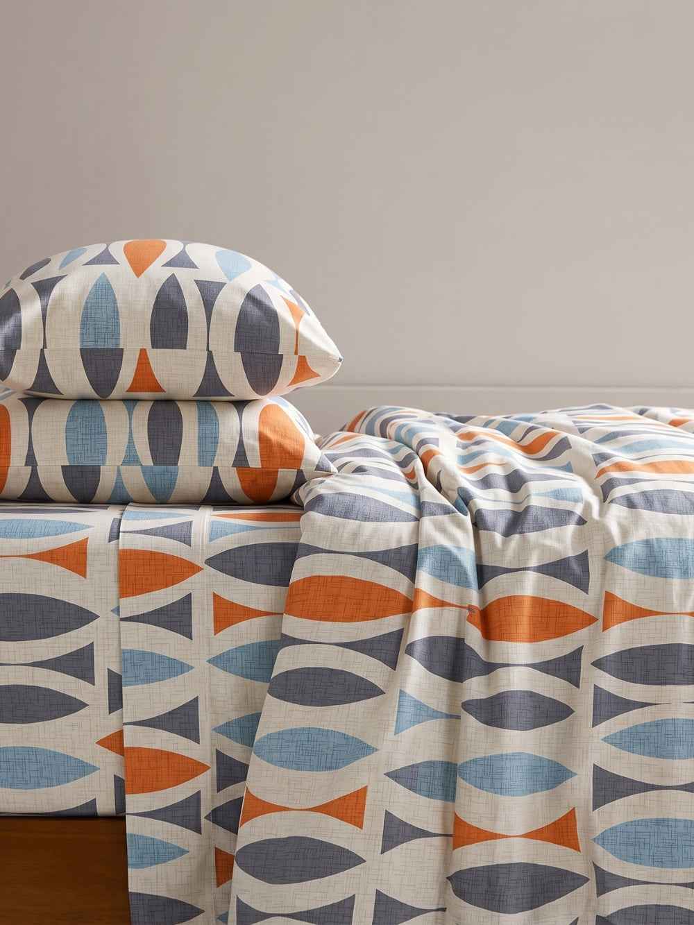 Retro Rhythm — 3 Piece Bedsheet Set
