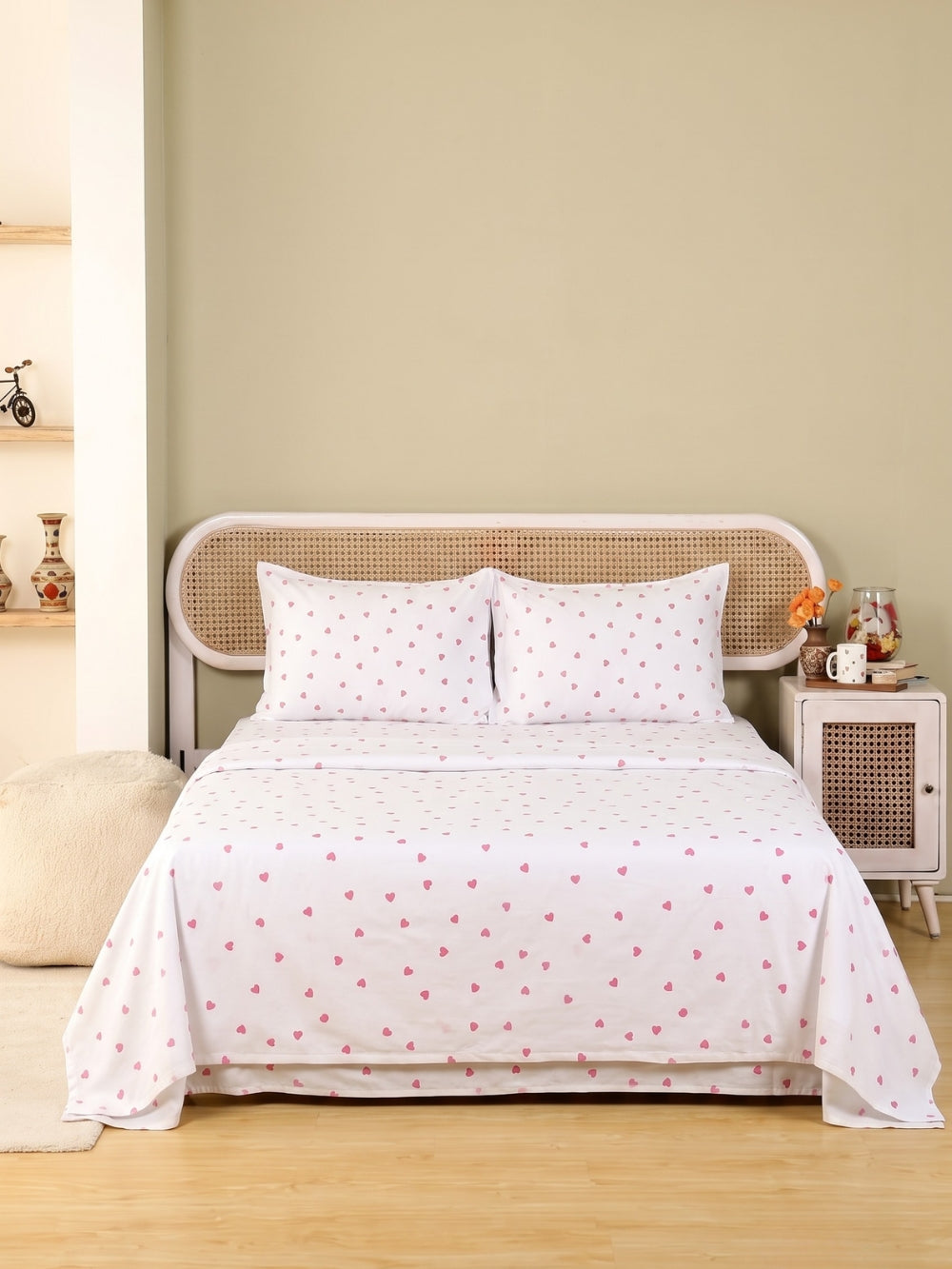 Sweet Heart — 3 Piece Bedsheet Set