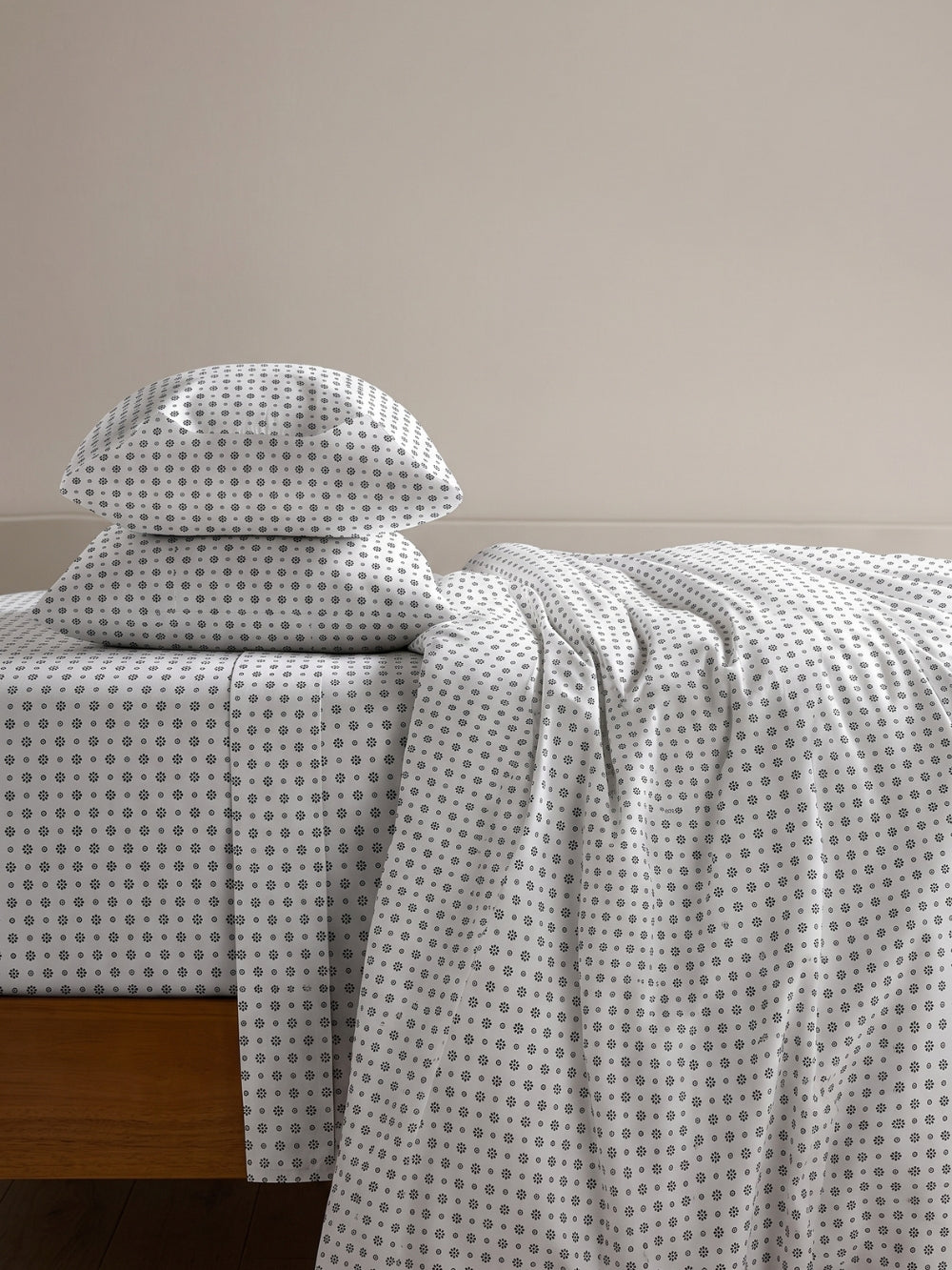Grey Floral — 3 Piece Bedsheet Set