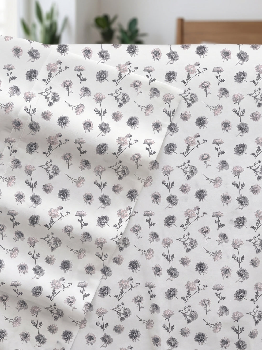 Silver Bloom — 3 Piece Bedsheet Set